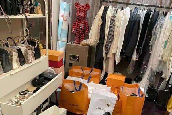 乌当区回收一线品牌衣服